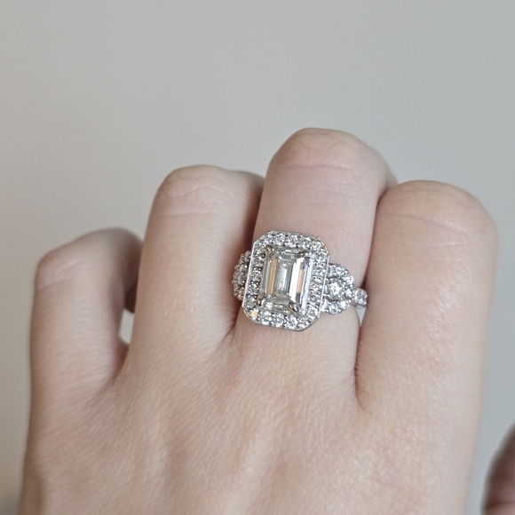 4.01ct Lab Diamond Ring - Picture 5 of 9